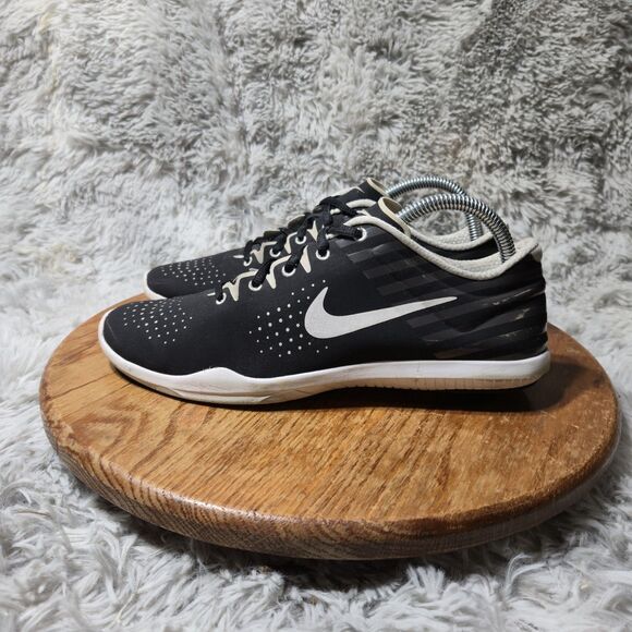 Nike Womens Size 9 Reflect Crossfit Flexible Trainer Shoe Black White 644205-014 - Picture 1 of 9